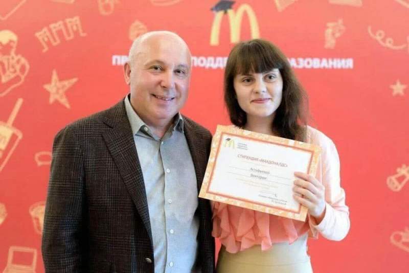 Поддержку от «Макдоналдса» отныне станут получать студенты Омска, Новосибирска и Сургута