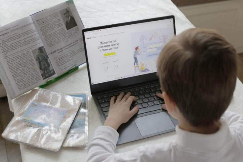 Столичные власти уделяют повышенное внимание юным москвичам в условиях самоизоляции