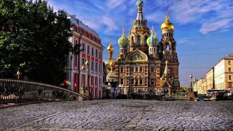 Особенности обзорных экскурсий по Санкт-Петербургу