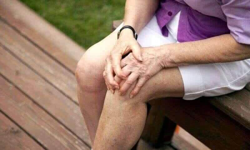 Симптомы заболевания суставов рук и ног