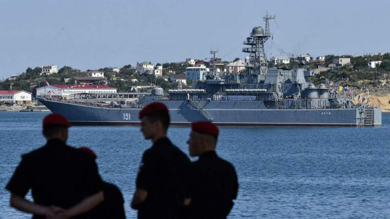 Россия отвергла обвинения в чрезмерной военной деятельности в Крыму