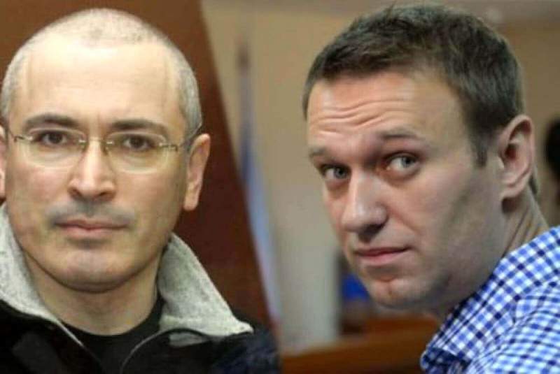 Даже папка похвалить не может: как Ходорковский опустил Навального