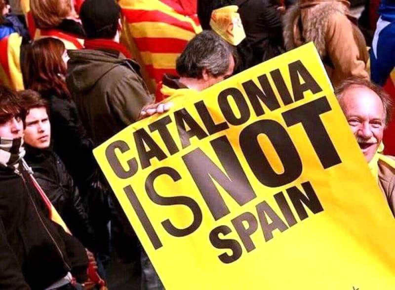Каталония объявила о своей независимости