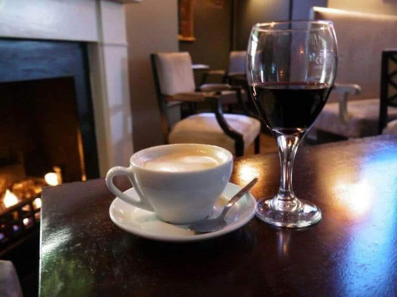 Ученые: Кофе и вино полезны для пищеварения