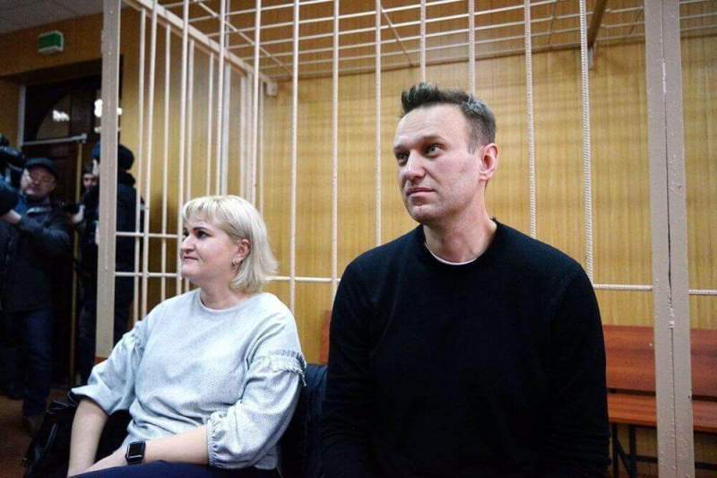 Кремль опроверг обвинения в дискредитации образа Навального