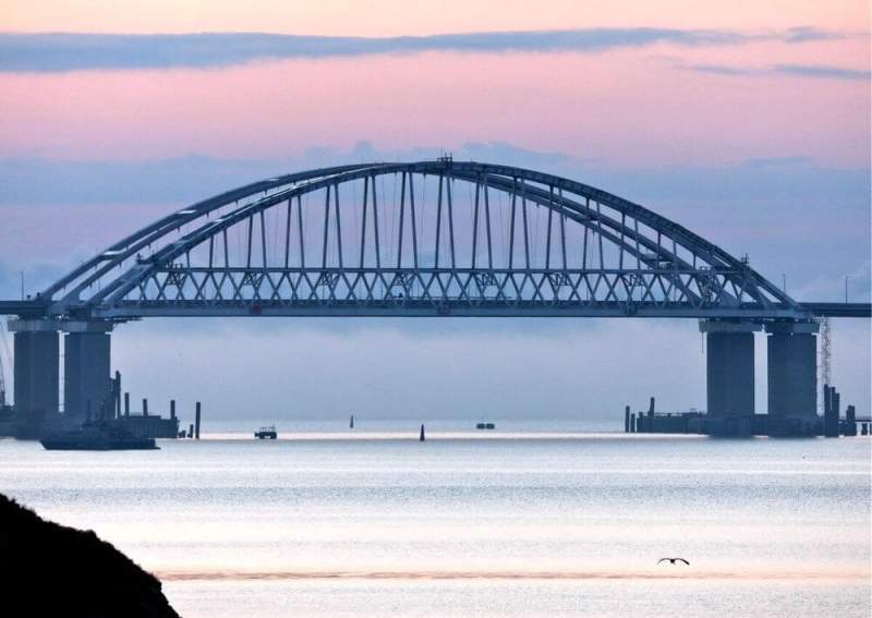 Киев придумал наказание для строителей Крымского моста 
