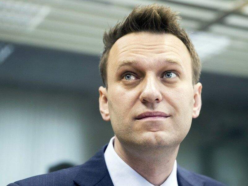 Разобрав фейковый разговор с фсбэшником, политолог пообещал разоблачить весь спектакль с отравлением Навального 