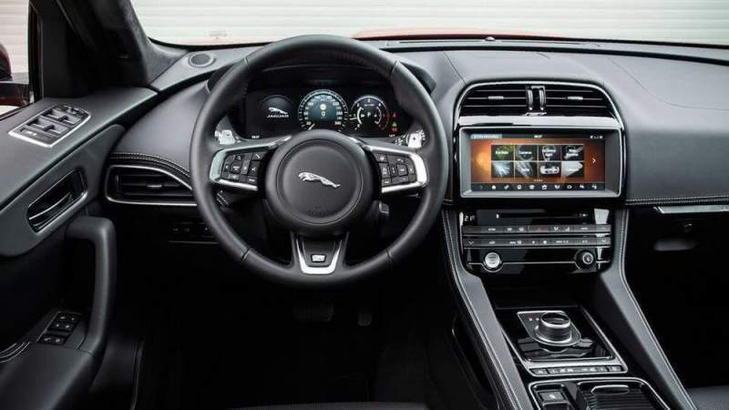 Обзор автомобиля Jaguar F-Pace