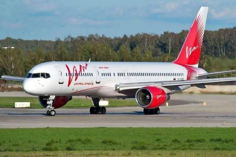 Компания «ВИМ-Авиа» не пустила на борт самолета беременную женщину