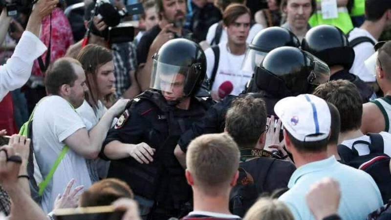 Из-за многочисленных провокаций мэрия Москвы отказала оппозиции в проведении шествия 17 августа