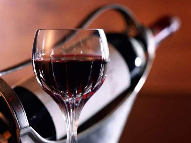 Ученые: Вино не влияет не продолжительность жизни