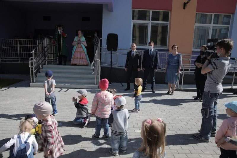 В день защиты детей Михаил Романов принял участие в открытии детского сада № 71 Невского района