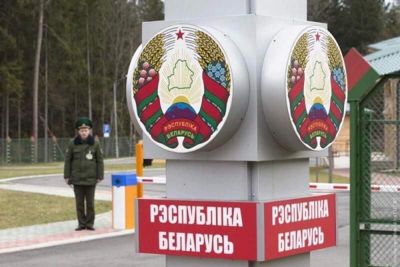 РФ закрывает границу с Белоруссией