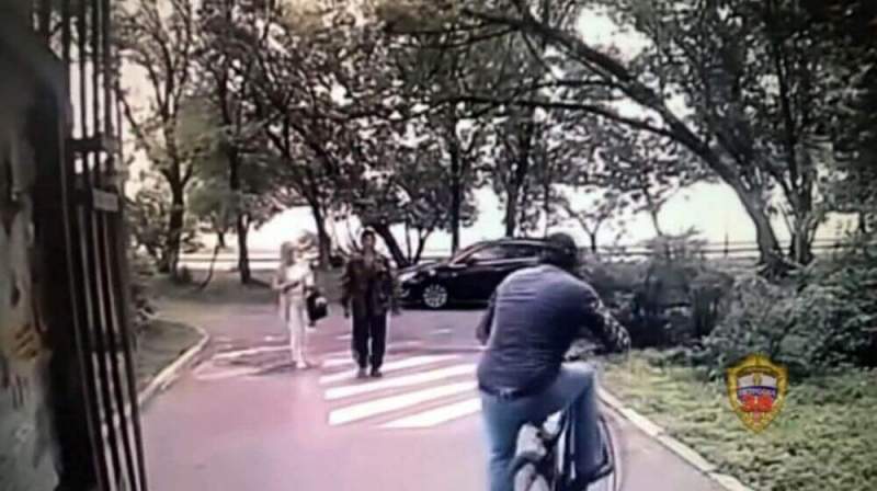 На юго-востоке столицы задержан подозреваемый в серии краж велосипедов и самокатов