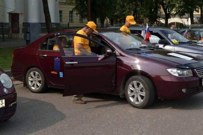 Автопробег под девизом «Доступная среда – в каждый район» стартовал в Новгородской области