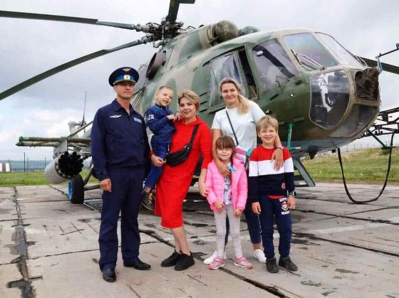 Мечта сбылась: в Иркутске мальчика с ДЦП поздравили с днём рождения лётчики Росгвардии