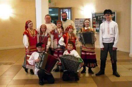 Фольклорный ансамбль «Пчёлка» заслужил признательность чувашских зрителей