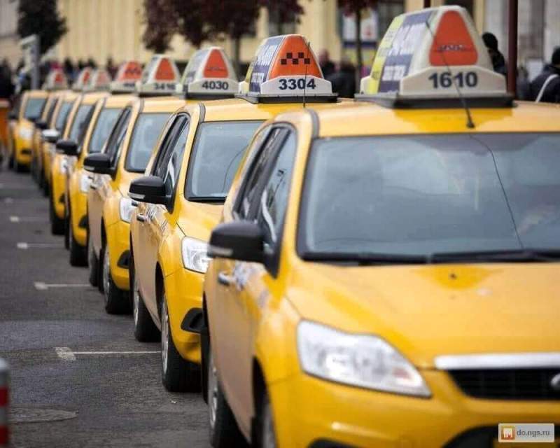Российкие таксисты не готовы говорить по-английски 