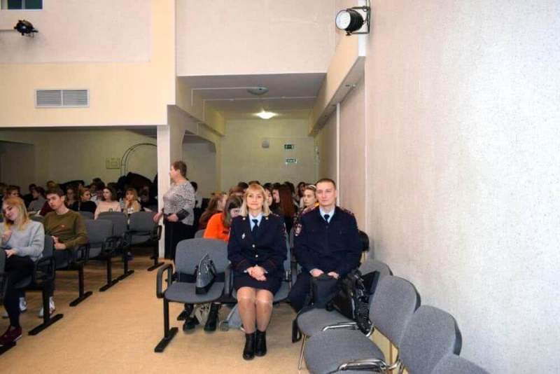 Полиция Зеленограда  провела лекцию о вреде наркотиков для школьников 