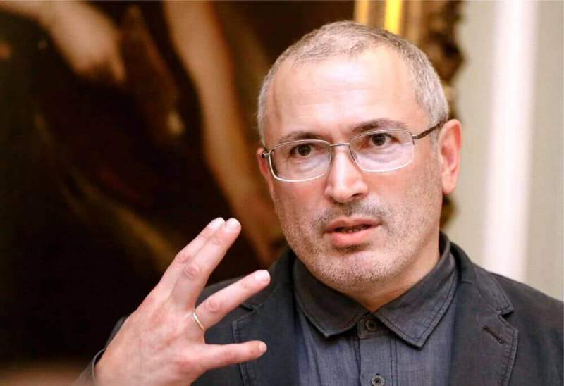 Сын Ходорковского работает агентом недвижимости - для бизнеса оказался слишком туп