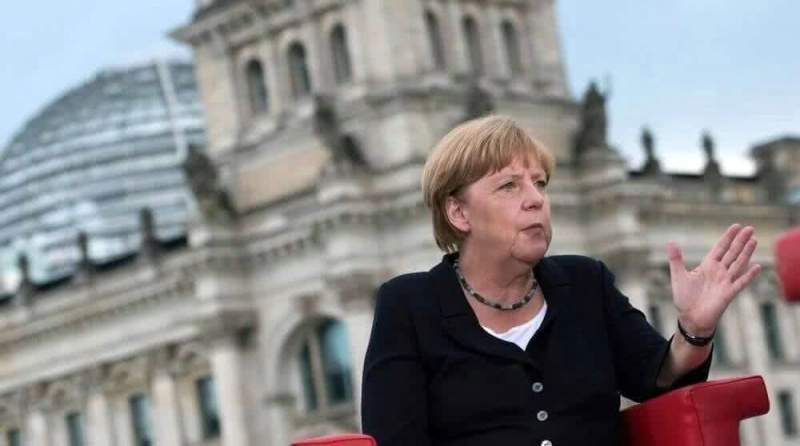 Меркель: «Санкции будут сняты, когда Донбасс станет украинским»
