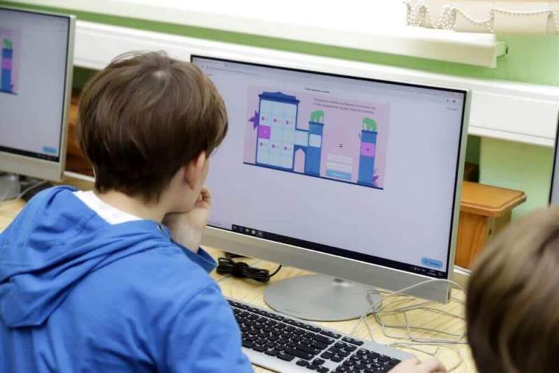 Третья международная онлайн-олимпиада  по математике BRICSMATH.COM торжественно открылась в Школе №57 в г. Москве