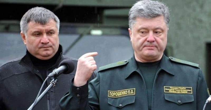 СМИ: «У Порошенко случился конфликт с Аваковым»