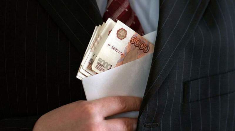 В Минюсте предложили не наказывать чиновников за «вынужденные» взятки