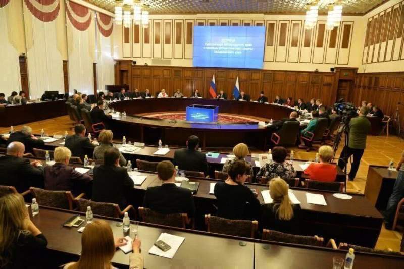 Губернатор Вячеслав Шпорт утвердил первых 11 членов краевой Общественной палаты нового созыва