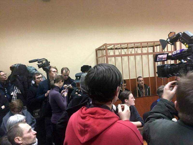 Как Алексей Навальный отмалчивается по делу «Сети»