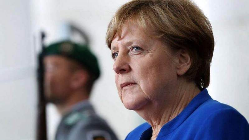 Глава МВД Германии подал в отставку