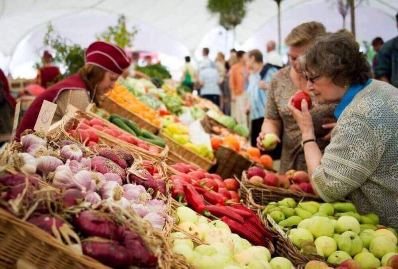 В РФ снизились цены на овощи и фрукты