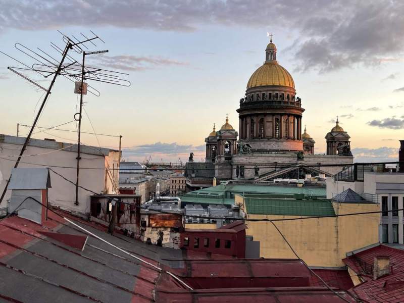 Исаакиевский собор с крыш Петербурга