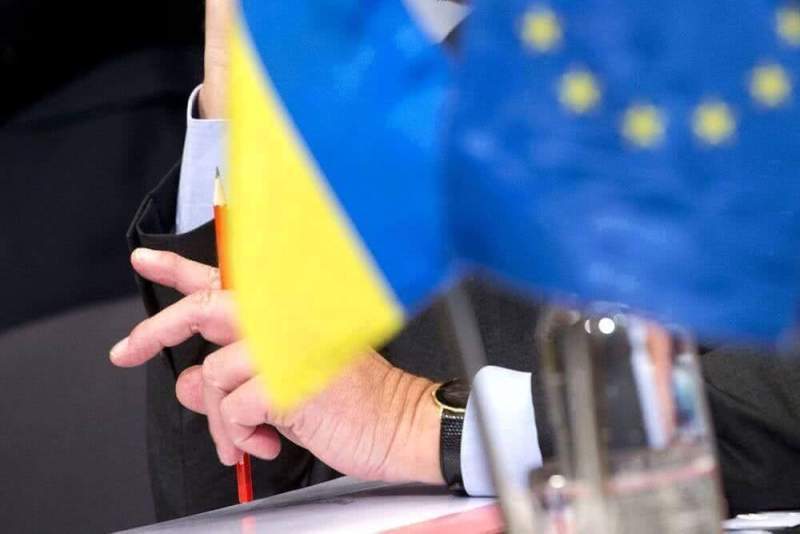 В ЕС подписали безвизовый режим с Украиной