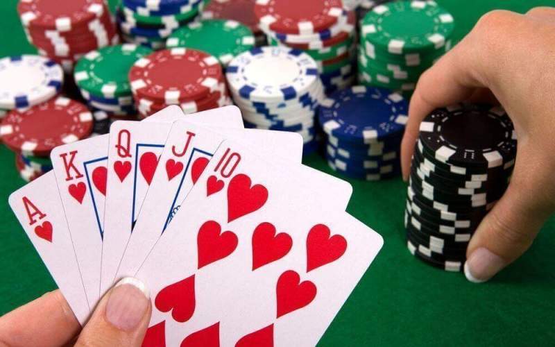 PokerDom – особенности блефа в электронном виде покера