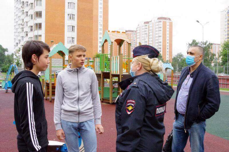 В Юго-Восточном административном округе г. Москвы проводятся комплексные рейды по профилактике правонарушений и преступлений среди несовершеннолетних