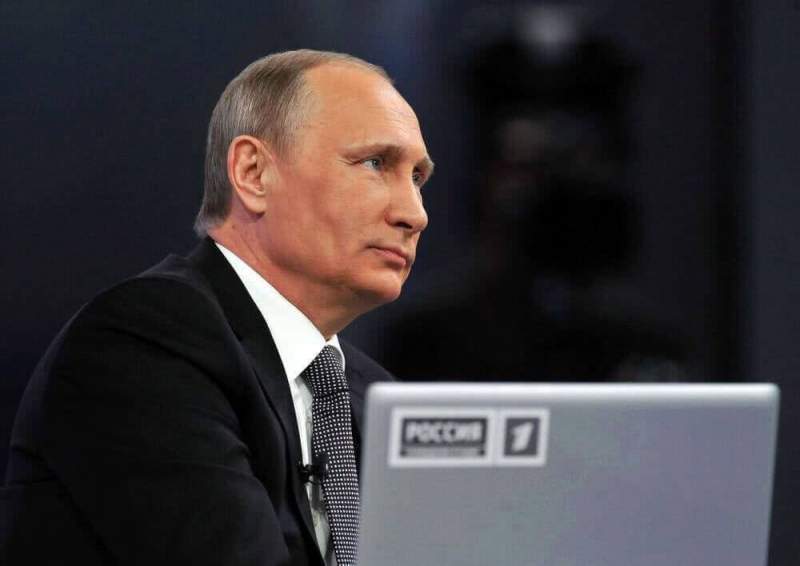 Россияне хотят, чтобы у Путина появился личный сайт
