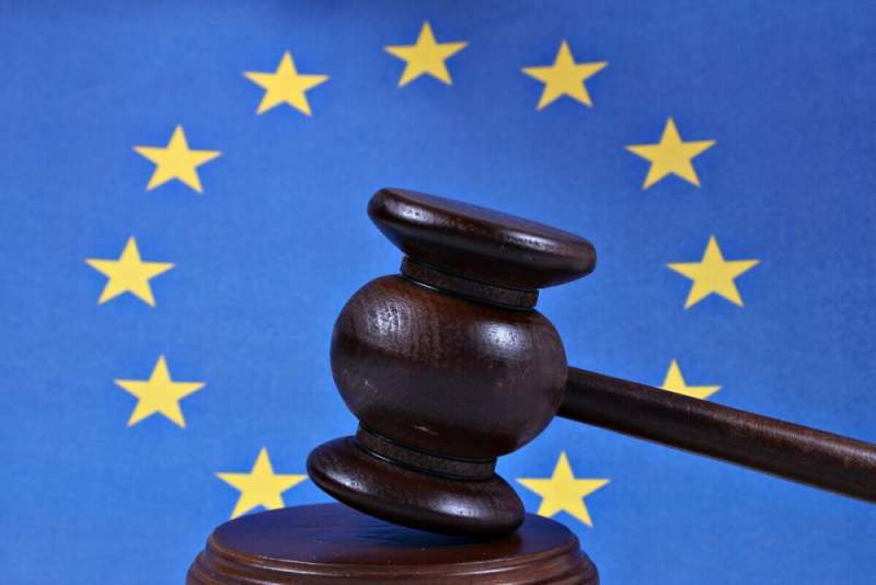 В ЕСПЧ осудили отказ России от однополых браков