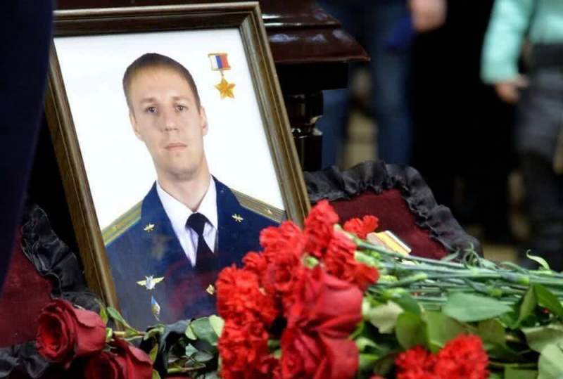 В Иркутской области открыли монумент в память о летчике Филипове