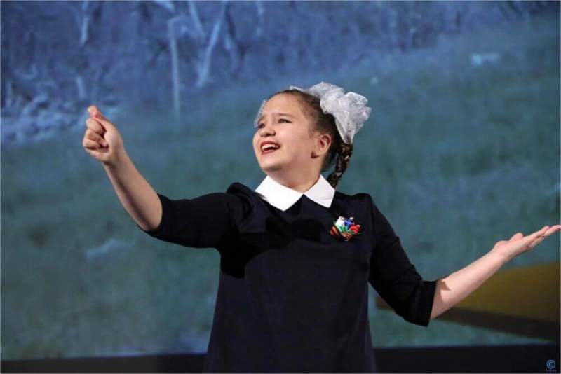 Воспитанница Озерской школы-интерната стала победителем I Всероссийского фестиваля жестовой песни «Как взмах крыла»