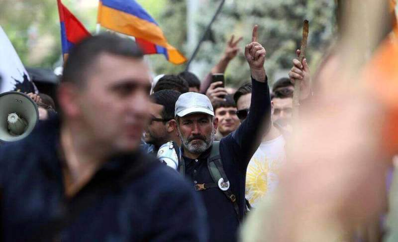 Представители Госдумы России встретились с лидером армянской оппозиции