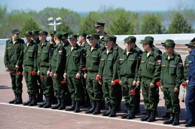Почти три тысячи жителей Хабаровского края отправились в войска в 2016 году
