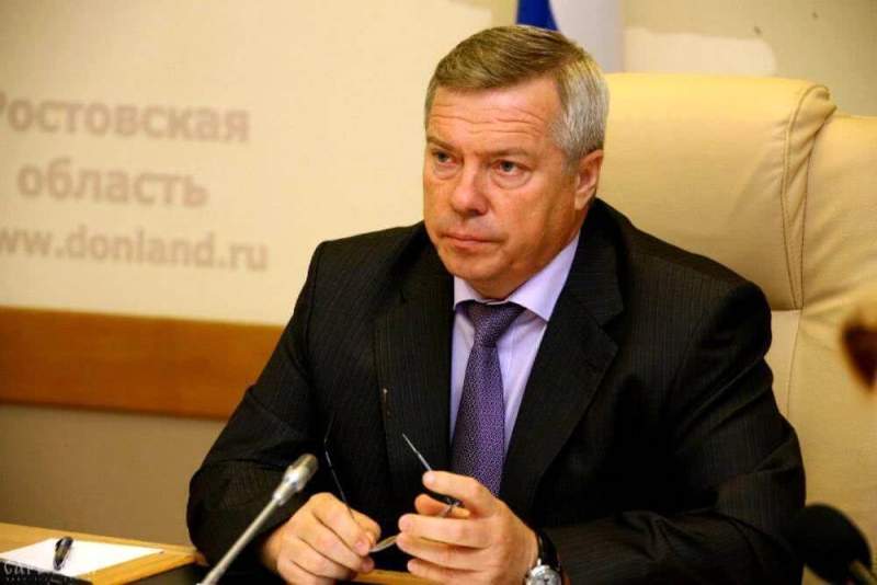 Василий Юрьевич Голубев— российский политик. Губернатор Ростовской области с 14 июня 2010 года.