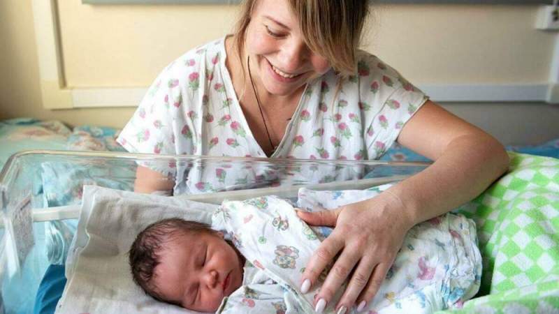 Социальные выплаты при появлении первого ребенка увеличили в Подмосковье 