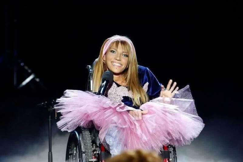 На «Евровидении-2017» Россию представит девушка-инвалид