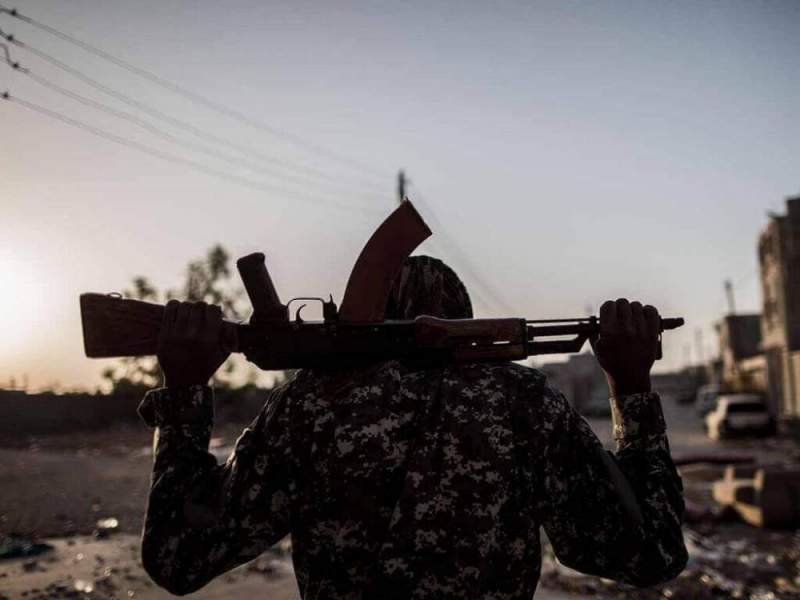 Боевики ПНС Ливии остались без зарплаты – в Триполи начались вооруженные грабежи