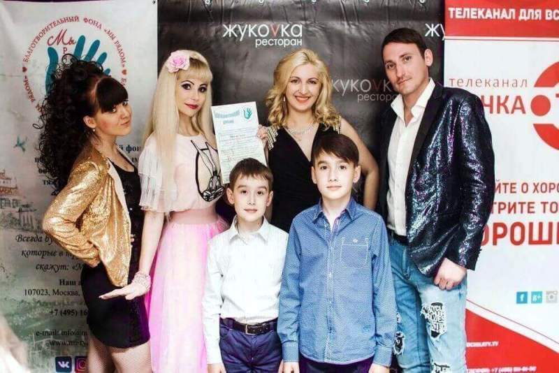 В Москве прошёл благотворительный вечер «Цветы жизни» 