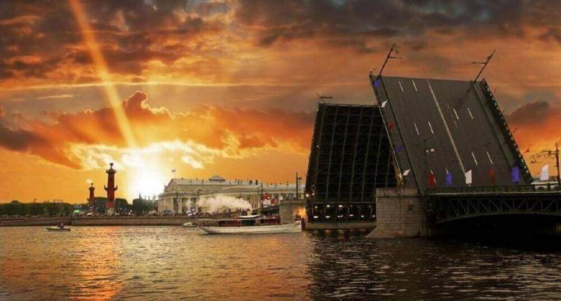 7 самых красивых мостов Санкт-Петербурга