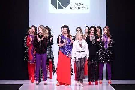 22 марта 2017 года дизайнер Ольга Куницына представила свою коллекцию prêt-à-porter осень-зима 2018 в рамках Недели моды в Москве в Гостином дворе.