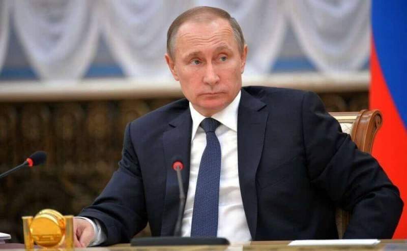 Путин: «Микрофинансовые конторы гораздо хуже старухи-процентщицы»